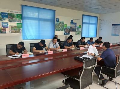 濟(jì)寧經(jīng)濟(jì)技術(shù)開(kāi)發(fā)區(qū)城鎮(zhèn)燃?xì)鈱?zhuān)班開(kāi)展“三上門(mén)、三集成”服務(wù)活動(dòng)，筑牢安全防線